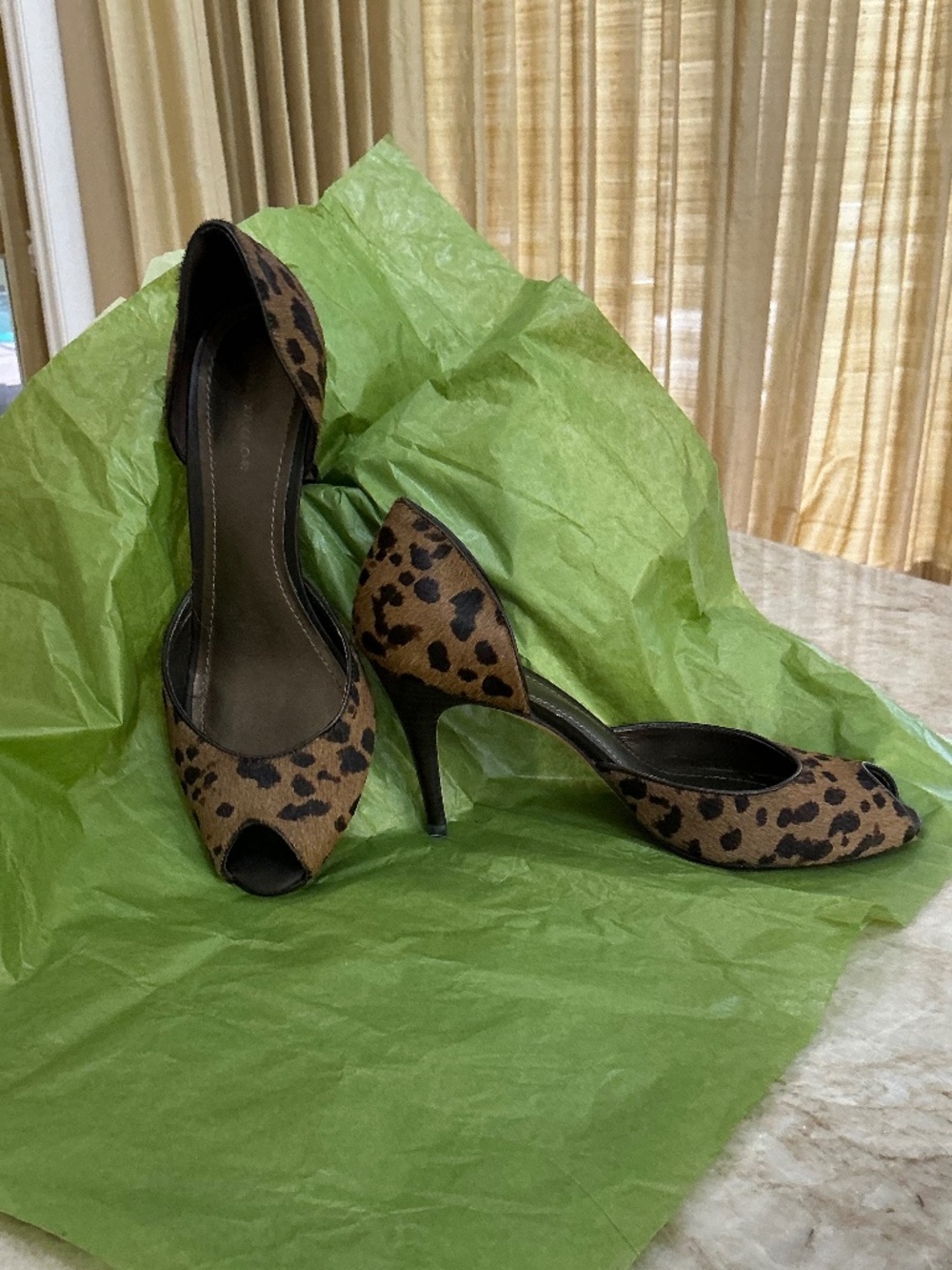 ANN TAYLOR CALF HAIR PUMPS